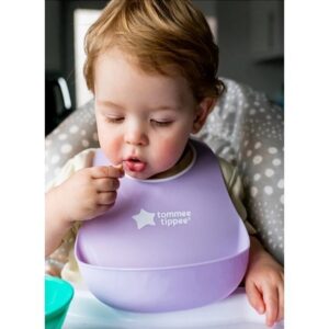 tommee tippee bavoir avec fermoir reglable mauve 1 1.jpg